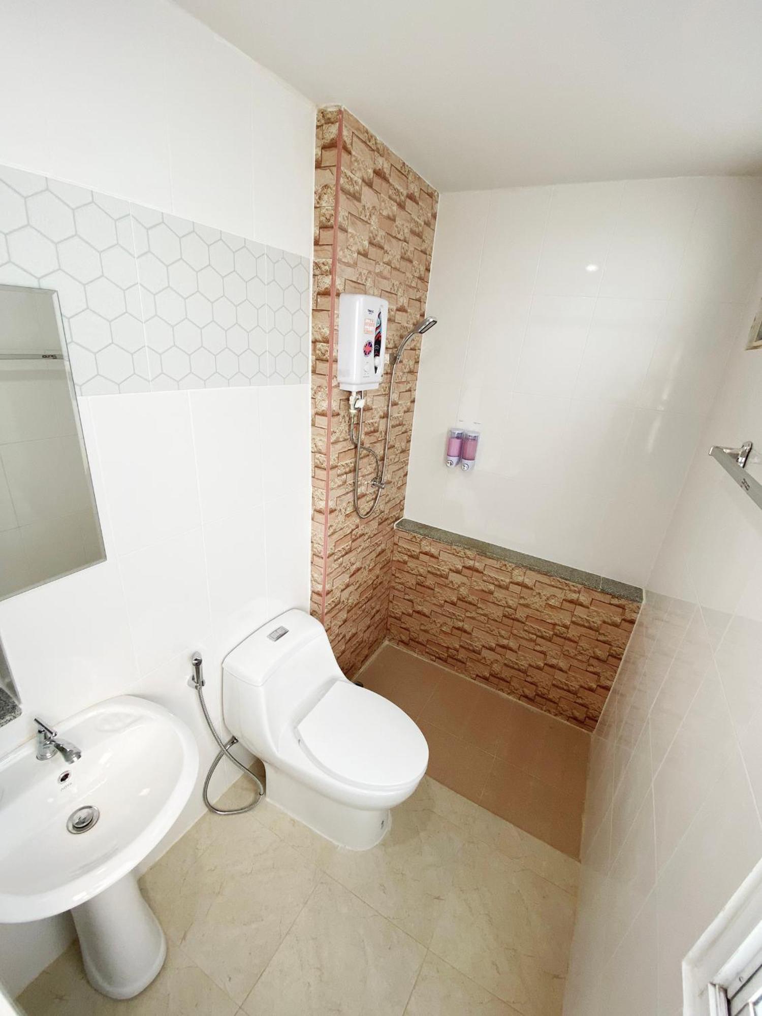 Апарт готель Racha Caftel - 7 House - รชาคาฟเทล Чіангмай Екстер'єр фото